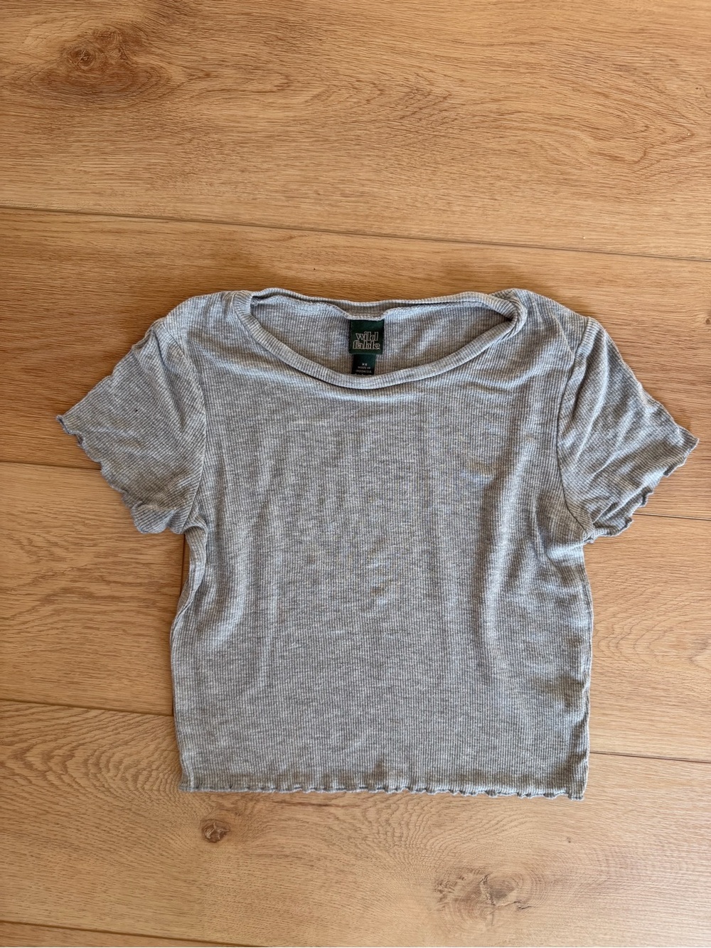 wild fable Light Gray Ribbed Lettuce-Edge Crop Top